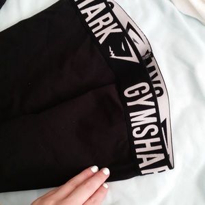 Black and white fit leggings